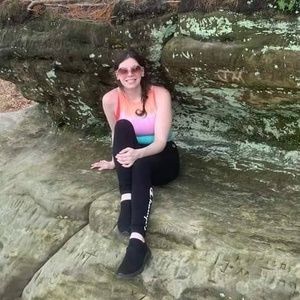 Meet your Posher, Alyssa